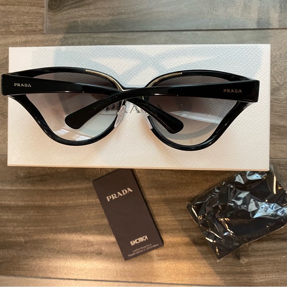 NWT Prada Oversize Wrap Butterfly Sunglasses 68mm - Picture 9 of 9